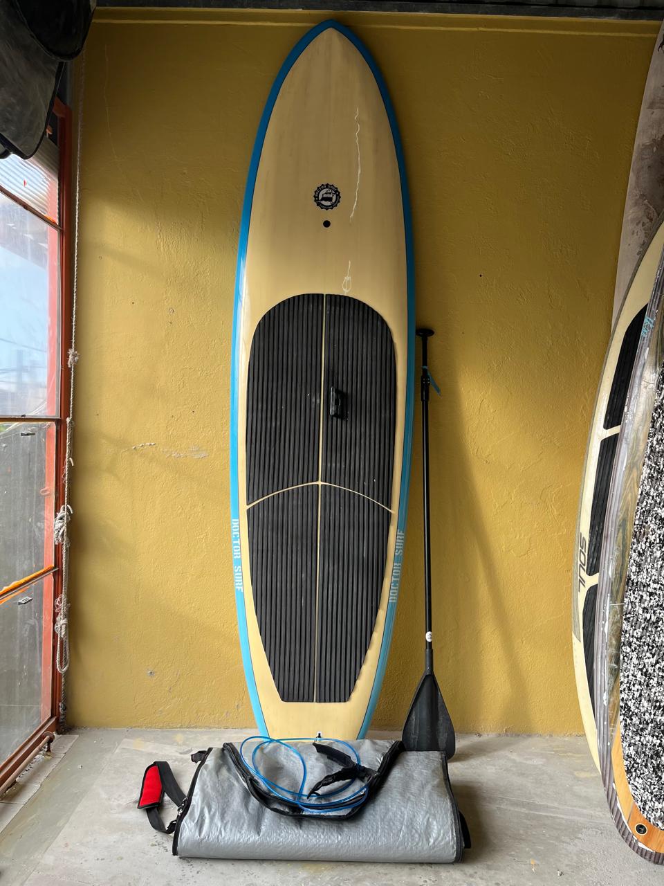 Prancha SUP Família 10'5" Completo Seminovo com Deck, Remo, Quilha, Leash e Capa