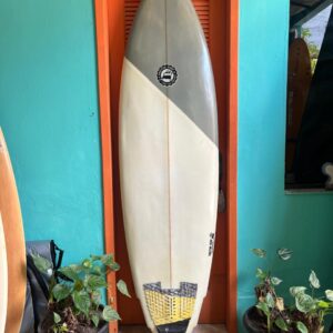 Prancha Surf DW-Turbo 7'0" Seminova com Quilhas e Deck