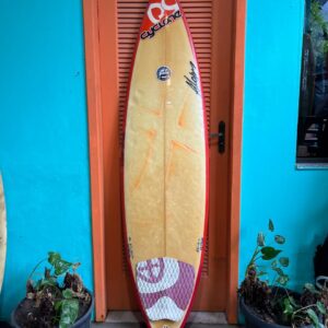 Prancha Surf 6'2" ALopes Cyclone Seminova com Deck e Quilhas