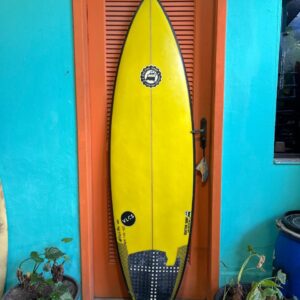 Prancha Surf 5'11" Seminova com Deck