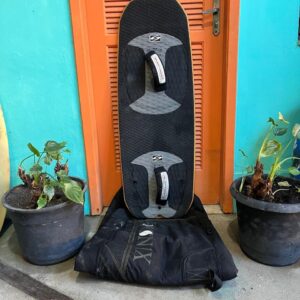 Prancha Wakeboard 44" Ronix Seminova com Quilhas, Alça e Capa