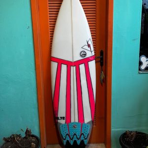 Prancha Surf Voltz 5'8" Seminova com Deck