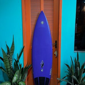 Prancha Surf UB 5'9" Seminova com Deck