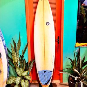 Prancha Surf Crivella 6'10" Seminova com Deck, Leash e Quilhas